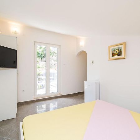 Rooms & Apartments Barisic Mlini Oda fotoğraf