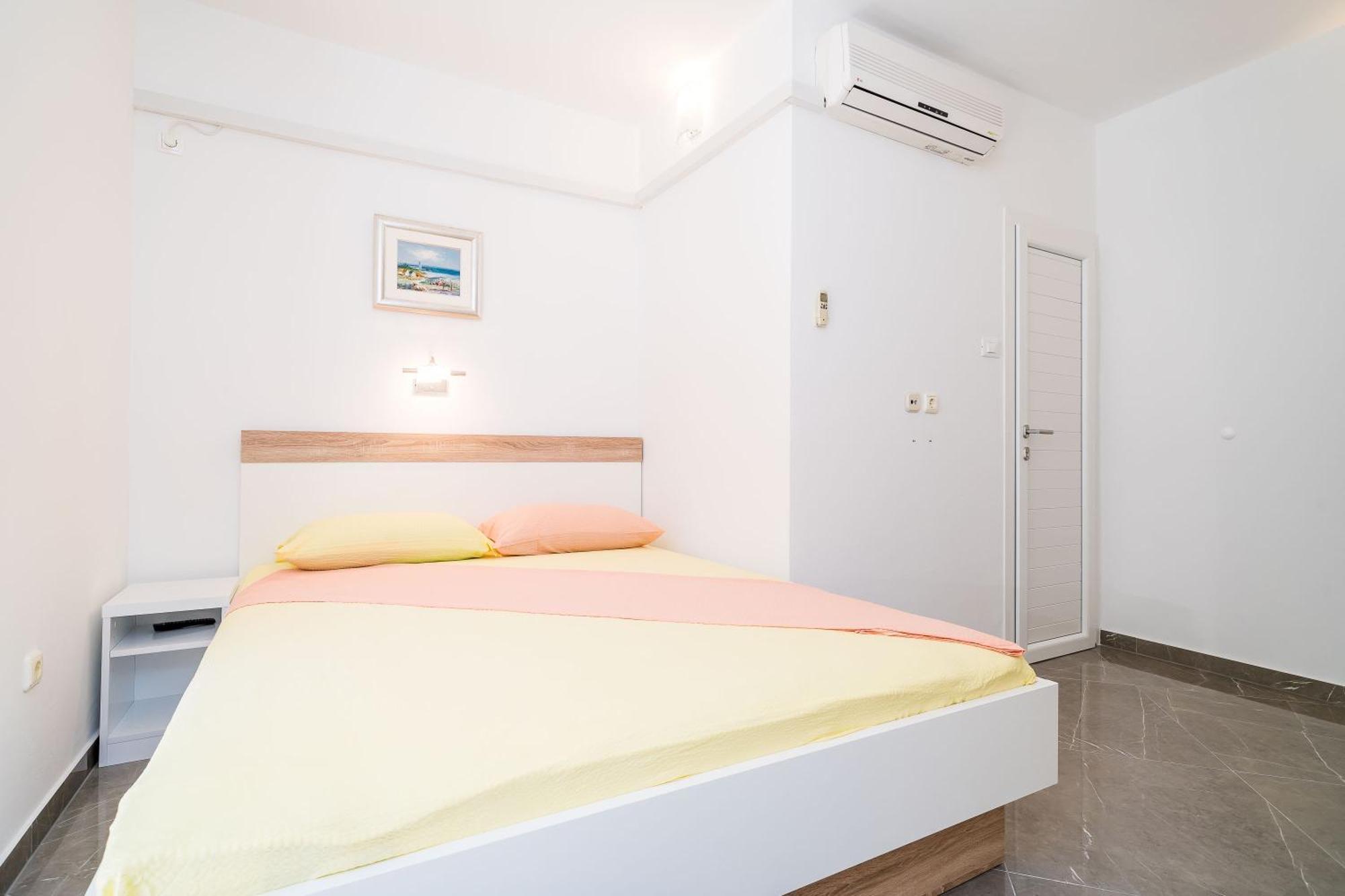Rooms & Apartments Barisic Mlini Oda fotoğraf