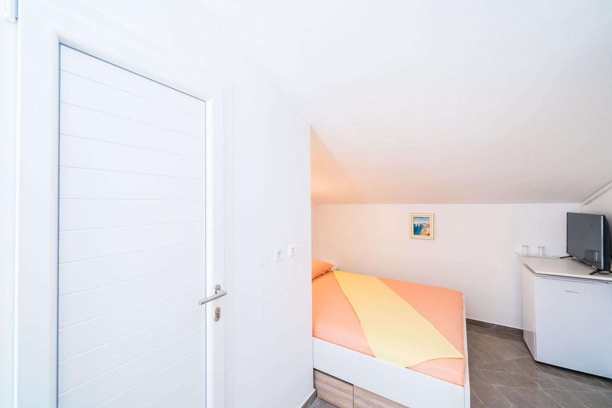 Rooms & Apartments Barisic Mlini Oda fotoğraf
